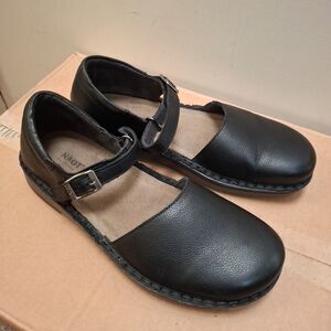 Naot Black Leather Mary Jane Clogs Size 39/9 New